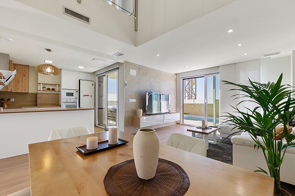 En megler med gode referanser -  SPANIA1.no