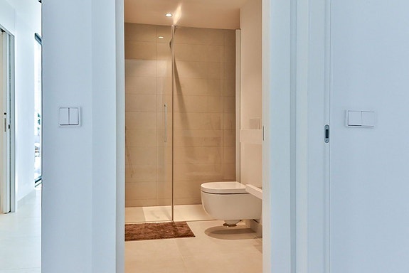 Penthouse med panoramautsikt mot havet | Privat basseng, stor takterrasse og 3 soverom