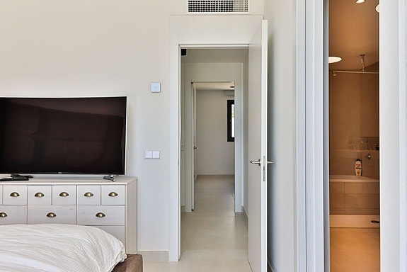 Penthouse med panoramautsikt mot havet | Privat basseng, stor takterrasse og 3 soverom