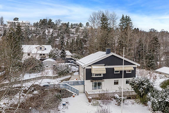 Eiendomsmegler Gry Grønnern Ekeberg presenterer Holter Terrasse 13 i Drøbak