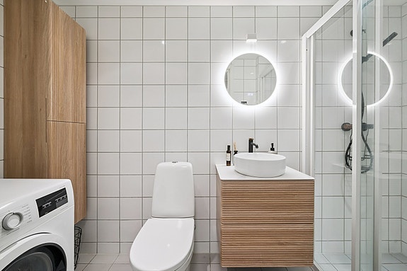 Bad med opplegg for vaskemaskin.