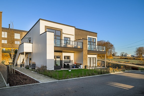 Velkommen til Åsetunet 58c - Presenteres av EiendomsMegler 1 | Helge Stangeland Foto Truls Schaal