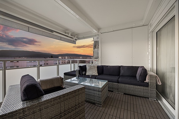 Velkommen til Bjørnebærstien 37 - Presentert av Kenneth Eckmann v/EIE eiendomsmegling Sandvika. Foto: Anders Kjøndal v/ Luxe AS