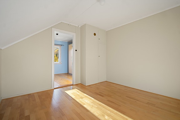 Soverom 2 - Fra soverom 1 har du inngang inn til soverom 2