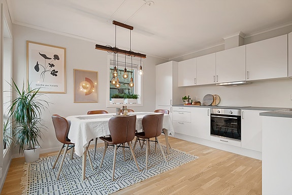 Spisestue og kjøkken