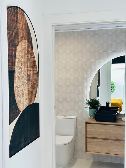 Nøkkelferdig villa med privat basseng og solrik takterrasse - 3 soverom og 3 bad - Parkering på tomt