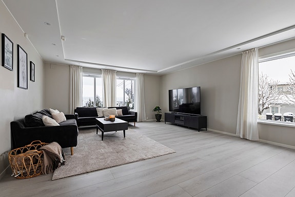 Velkommen til Åsveien 3B! Presentert av Siamak Ebrahimi v/EIE eiendomsmegling.
Foto: Marika Mørkestøl (Marikafoto)