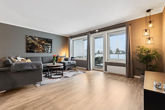 Store vinduer gir godt med lys!