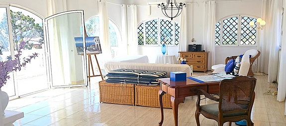 Stilfull villa med panoramautsikt og privat basseng - Kun 300 meter fra stranden i Peñíscola