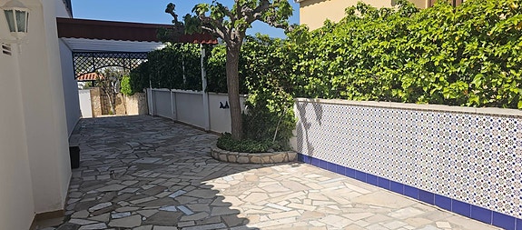 Stilfull villa med panoramautsikt og privat basseng - Kun 300 meter fra stranden i Peñíscola