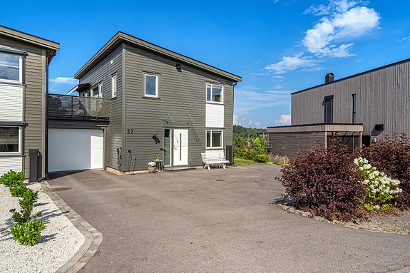 Bakke Sørvik & Partners v/ Benjamin Wilhelmsen har gleden av å presentere Engåstoppen 37!