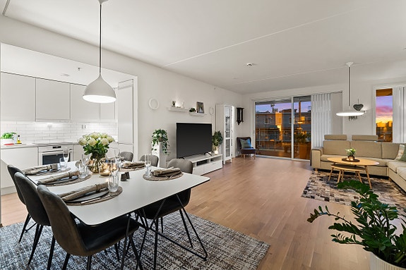 Velkommen til Trondheimsvegen 100C. En stilfull leilighet med utforming som gjør det enkelt å møblere. Her kan man flytte rett inn. (Foto: Morten Eriksen)