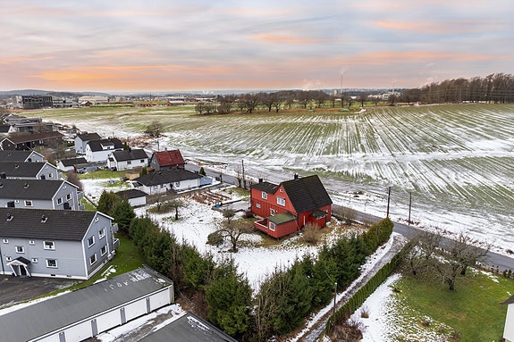 Nordbergveien 12 presenteres av Raymond Bøhn i Krogsveen.
Fotograf; Kristoffer Kristiansen.