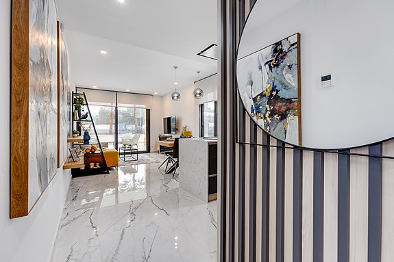 Kupp! Penthouse-leilighet | Alle møbler inkludert | Takterrasse på 81 m2 | Parkering og bod