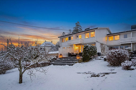 - Velkommen til Erling Schiøtz' vei 3B -