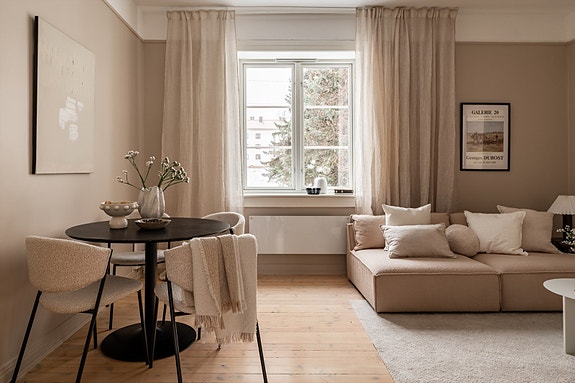 Emera Eiendomsmegling ønsker velkommen til Colletts gate 55! Foto: Henrik Fjørtoft Sporsheim.