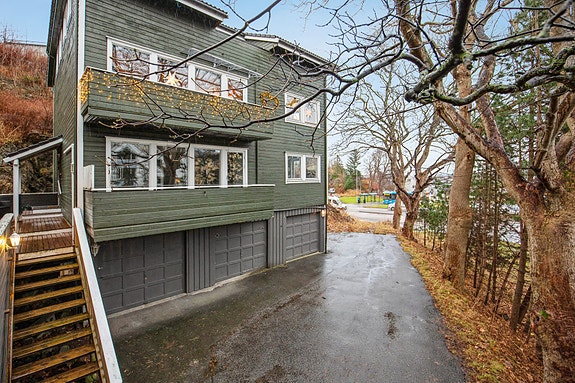 EiendomsMegler 1 v/Morten Høvik har gleden av å presentere Bjørnehaugsveien 29! Foto: EFKT, Vilde Dahl