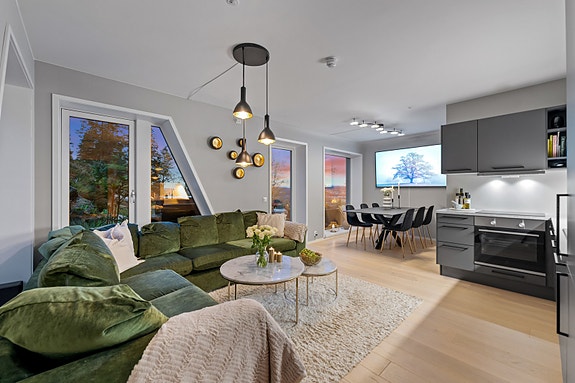 Velkommen til Vangsjordet 2 - og denne lekre 2-roms leiligheten fra 2021 på Løkenåsen i Fetsund.