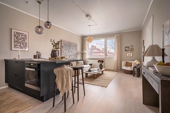 Sindre Edvardsen Nyhus v/ Krogsveen har gleden av å presentere Åsaveien 25!