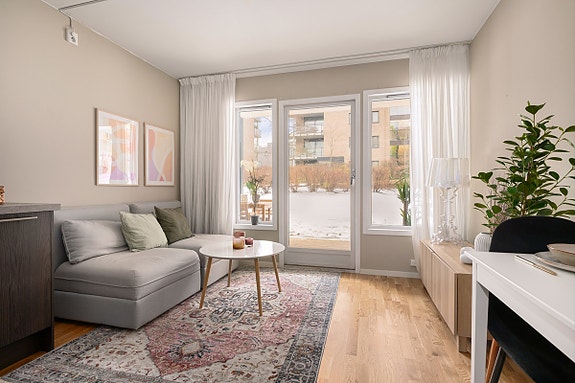 Sindre Nyhus v/Krogsveen Løren har gleden av å presentere et perfekt førstegangskjøp/utleieobjekt i Spireaveien 10 A!