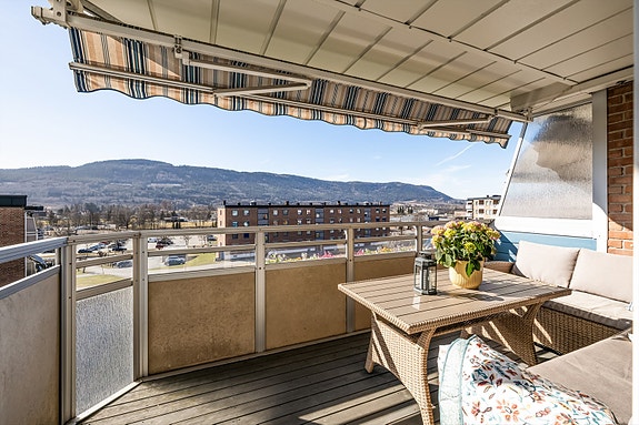 Perfekt sted for å nyte rolige kvelder eller å invitere til sosiale samlinger.