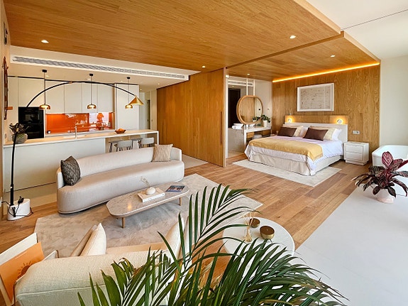 SKY VILLA med terrasse/basseng på 128m2 | Nydelig toppetasje i attraktivt område