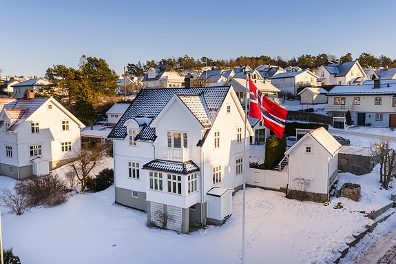 EIE eiendomsmegling ønsker velkommen til Preståsen
