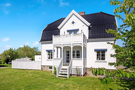 Andreas Halvorsen v/Aktiv Fredrikstad presenterer Heibergs gate 31. Fotograf: FOTOetcetera