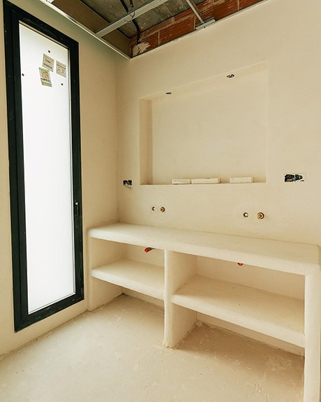 Nøkkelferdig! Ny ibiza-inspirert villa med 4 soverom - Stort uteområde med privat basseng - Parkering