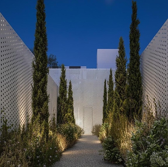 Nyhet! Bolig på ett plan med privat hage | 2 soverom | Parkering og mulighet for bod