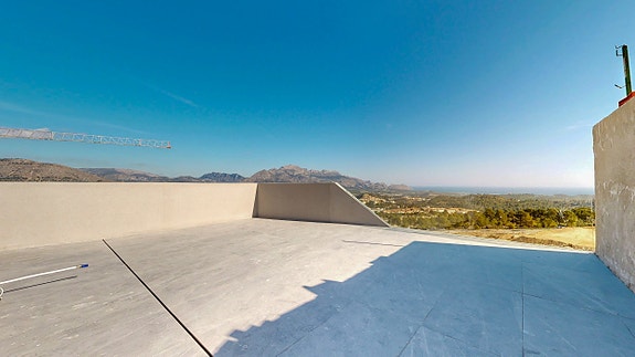 Ny moderne villa med 3 soverom og stor uteplass | Privat basseng og takterrasse