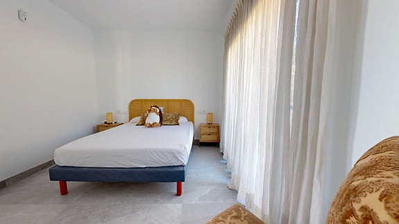 Ny moderne villa med 3 soverom og stor uteplass | Privat basseng og takterrasse