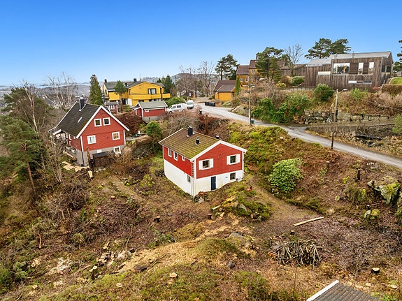 Velkommen til Kongleveien 16! Boligen er presentert av Andre Sandvik v/Aktiv Eiendomsmegling avd. Kristiansand. Foto: Ivars Upe