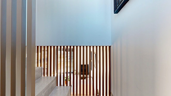 Nybygg - Tomannsbolig med 3 soverom i naturskjønne omgivelser | Privat basseng og takterrasse