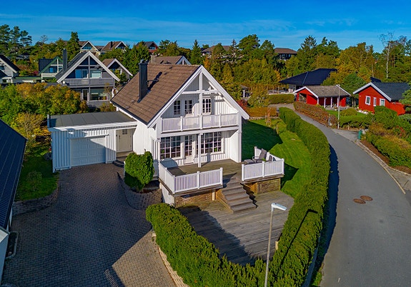 Helge Børsand i Holmskau & Partners gleder seg til å vise deg Nøtteveien 10