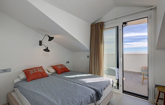 Duplex Penthouse med havutsikt | 3 soverom, takterrasse og jacuzzi