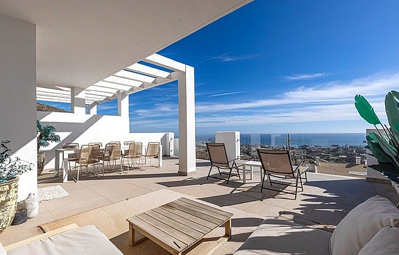 Duplex Penthouse med havutsikt | 3 soverom, takterrasse og jacuzzi