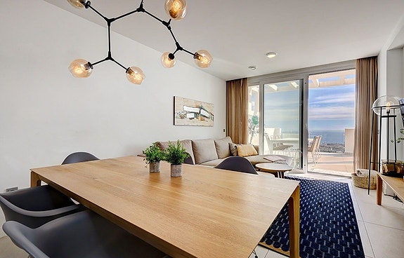 Duplex Penthouse med havutsikt | 3 soverom, takterrasse og jacuzzi