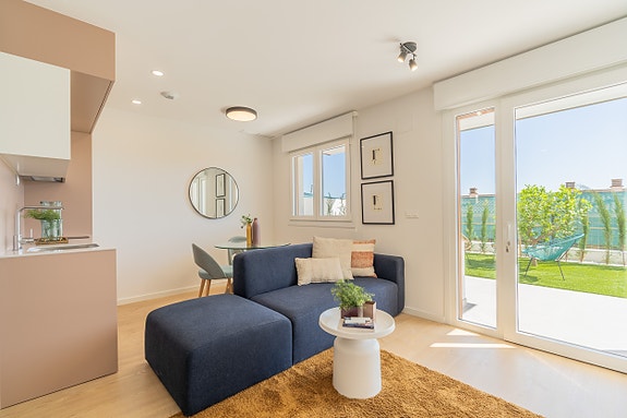 Nydelige rekkehus med 4 soverom og 3 bad | Flotte fellesområder med basseng