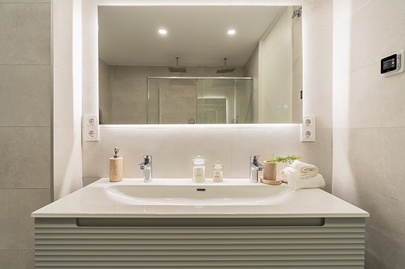 Nydelige rekkehus med 4 soverom og 3 bad | Flotte fellesområder med basseng