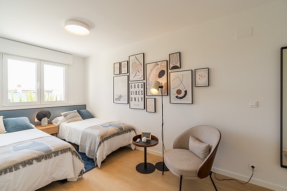 Nydelige rekkehus med 4 soverom og 3 bad | Flotte fellesområder med basseng