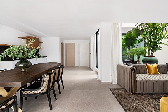 Nybygg! Villa med 4 soverom i lukket anlegg | Privat basseng, takterrasse og uteområder