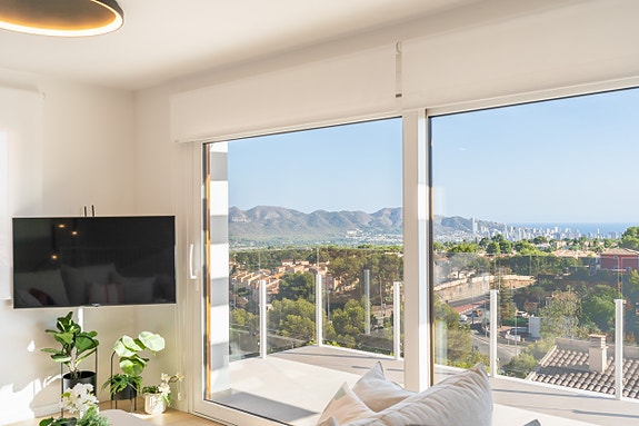 Nydelige rekkehus med 4 soverom og 3 bad | Flotte fellesområder med basseng