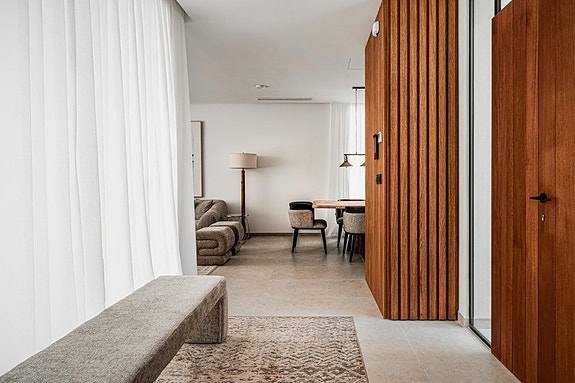 Nybygg! Villa med 4 soverom i lukket anlegg | Privat basseng, takterrasse og uteområder