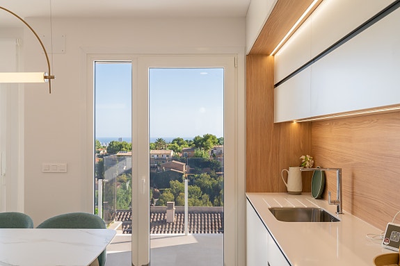 Nydelige rekkehus med 4 soverom og 3 bad | Flotte fellesområder med basseng