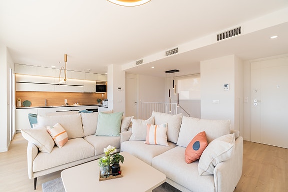 Nydelige rekkehus med 4 soverom og 3 bad | Flotte fellesområder med basseng