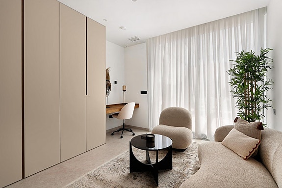 Nybygg! Villa med 4 soverom i lukket anlegg | Privat basseng, takterrasse og uteområder