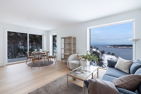 Eiendomsmegler Norge v/ Johan R. Elieson har gleden av å ønske velkommen til visning av Sjølystveien 117!