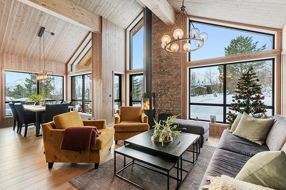 Velkommen til Ringstadsætra 36 - Presentert av Proaktiv ved Julianne Sørheim.