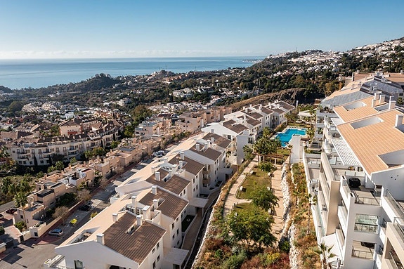 Duplex penthouse med havutsikt | 3 soverom og sørvendte terrasser | Garasje